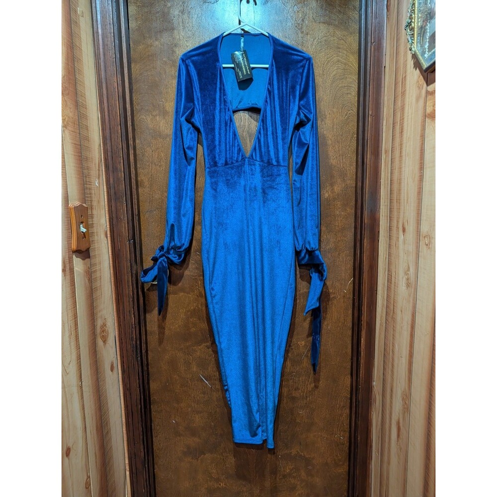 Touch Dolls Royal Blue Velvet Deep V Cutout Long Sleeve Jumpsuit NWT. No Belt.